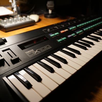 YAMAHA DX-100 Digital FM Synthesizer Restored