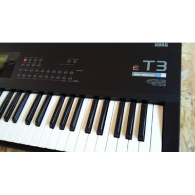 Korg T3 Ex workstation synth 61 keys / Floppy / M1