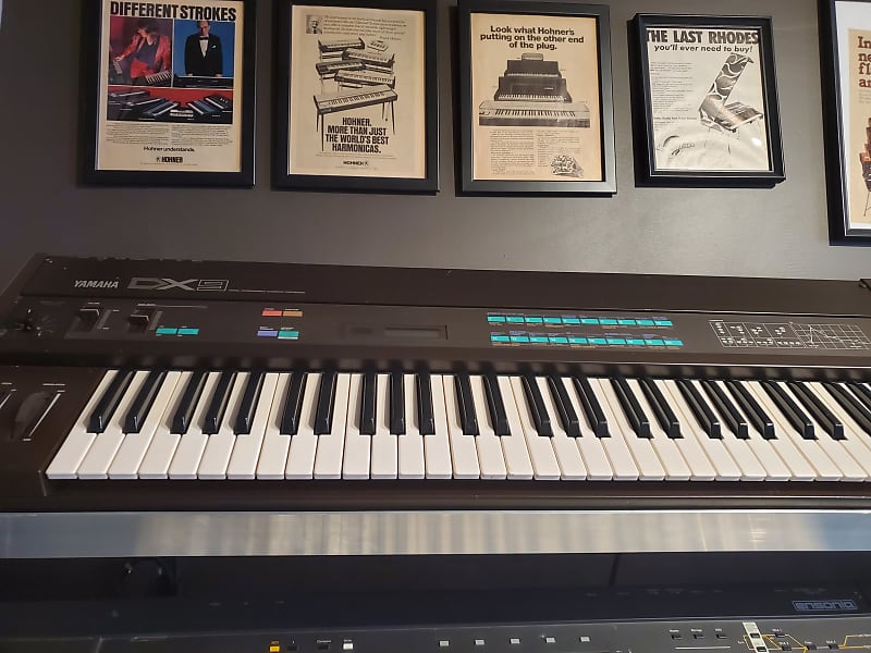 Yamaha DX9 Programmable Algorithm Synthesizer 61-Key Vintage Digital Keyboard 1980s Pro Serviced image 1