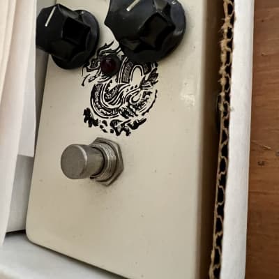 Lovepedal White Dragon Fuzz | Reverb