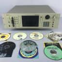 AKAI S5000 V2 Sampler - 8 Outs , 128 Memory, + CD-Rom Sounds