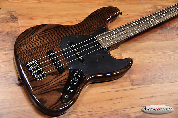 Jazz bass shop walnut