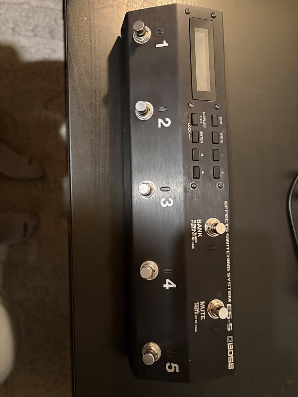 Boss ES-5 Effects Switching System