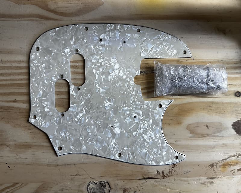 Fender JMJ Road Worn Mustang Bass Pickguard Reverb