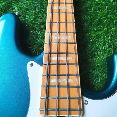 Moon JB4 Jazz Bass in Lake Placid Blue | Reverb