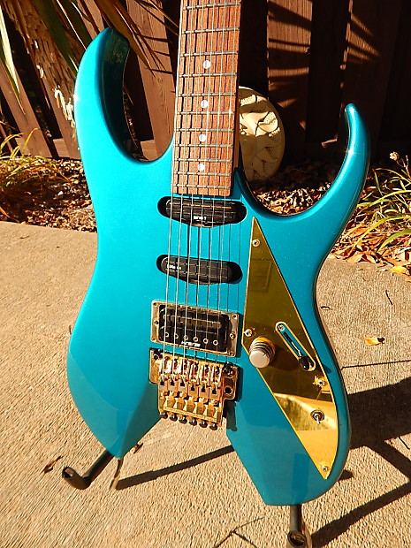 Ibanez top reb beach