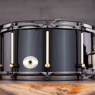 NOBLE & COOLEY 14 X 7 SS CLASSIC SOLID MAPLE SHELL SNARE DRUM, GLOSS BLACK image 2