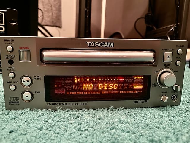 Tascam CD outlet RW4U Rewritable CD Recorder