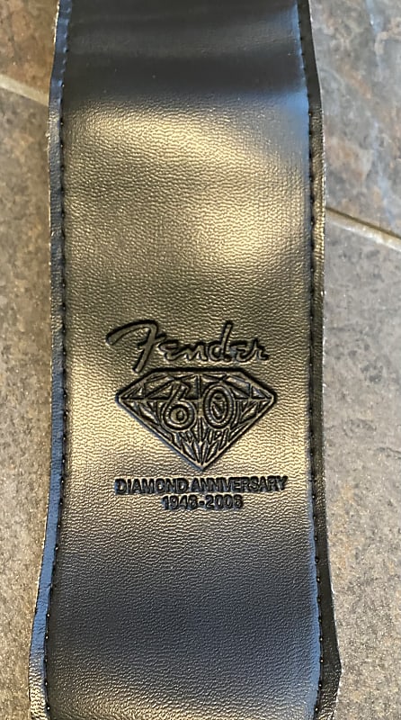 Fender diamond on sale anniversary strap