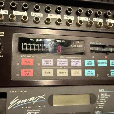 Akai S612 MIDI Digital Sampler 1985 - Black
