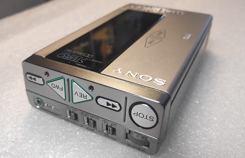 Sony WM-7 1982 | Reverb