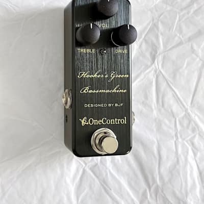 One Control Hooker's Green Bass Machine | Reverb