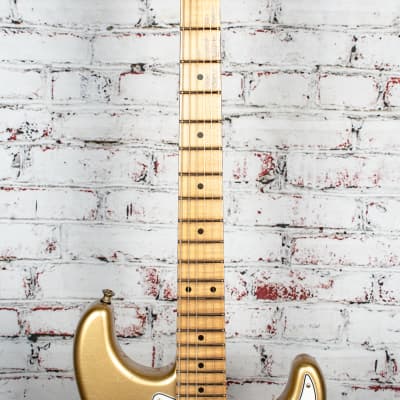 USED Fender - B2 Postmodern Stratocaster® - Electric Guitar - Journeyman Relic® - Maple Fingerboard - Aged Aztec Gold - w/ Custom Shop Hardshell Case - x6342 image 3