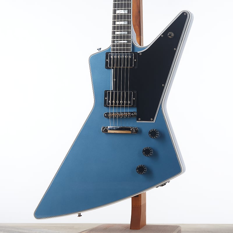 Gibson Custom Explorer Custom, Pelham Blue | Demo image 1