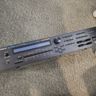 Roland JV-1080 64-Voice Synthesizer Module 1994 - 2001 - Black