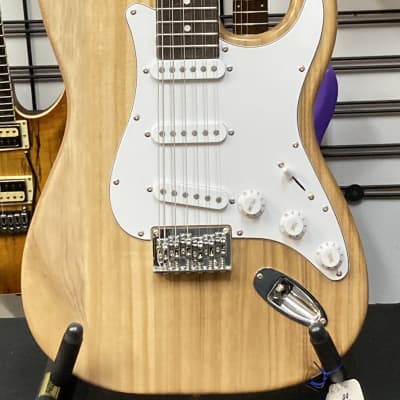 Cozart 12 String Stratocaster with GigBag ( Store Display ) Natural image 2