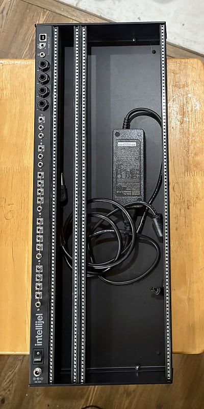 Intellijel 4U 104HP Palette Case