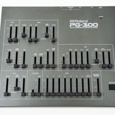 Roland PG-300 Synthesizer Programmer