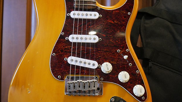 Squier Stratocaster 2005 | Reverb