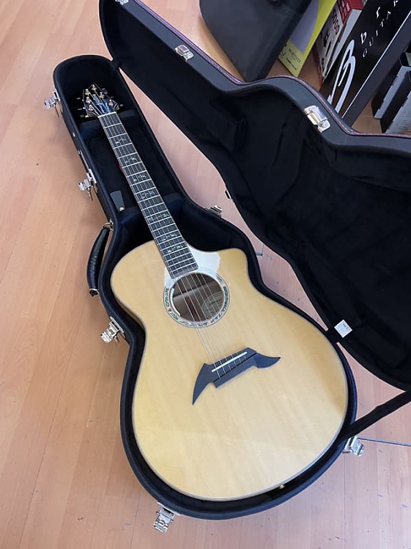 Breedlove Masterclass Concert acoustic guitar | Reverb