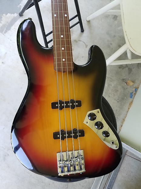 1980 s Tokai Fretless Jazz Sound Jaco Bass Vintage lawsuit 4 String Sunburst