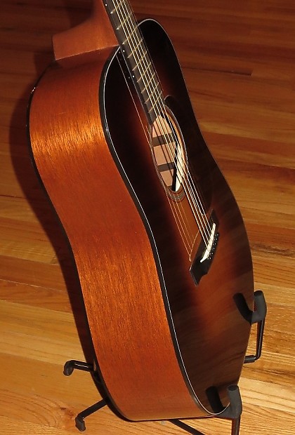 Martin D 18 Golden Era Sunburst Reverb