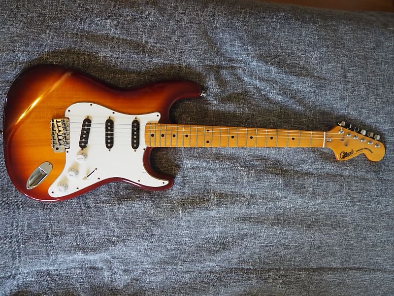 ギター Oakland Country Gentleman Oakland Suzuki Country Gentleman Stratocaster 1970s Sunburst | Reverb