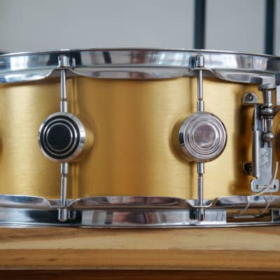 Vintage 1960s George Hayman 'Vibrasonic' 14" x 5.5" Snare Drum in Gold Ingot image 5