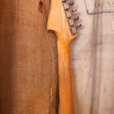 Fender Jazzmaster 1961 - Shoreline Gold - Refin image 15