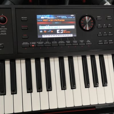 Roland FA-07 76-Key Music Workstation