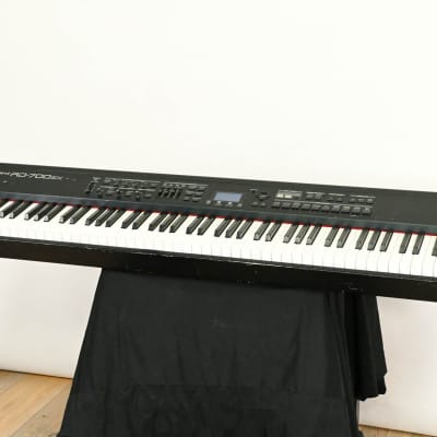 Roland RD-700SX 88-Key Digital Stage Piano CG01LXF