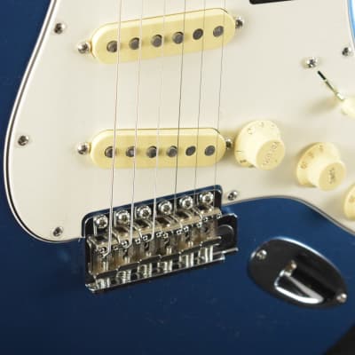 Fender American Vintage II 1973 Stratocaster Lake Placid Blue Maple Fingerboard image 3