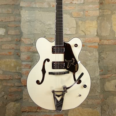 GRETSCH G6636-RF Richard Fortus Signature Falcon Center Block Double-Cut w/Bigsby - White image 1