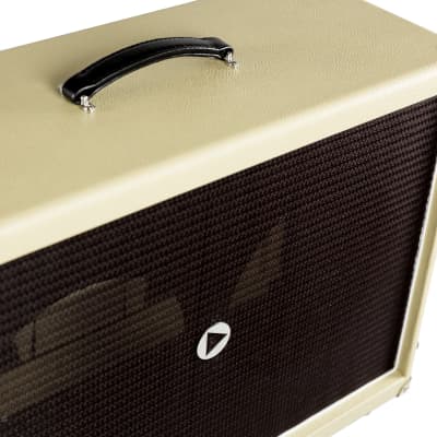 VBoutique USA Vumble 2 x 12 Unloaded Ext. Cabinet "D Style" Rough Blk/Silver/white only image 4