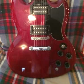 Epiphone エピフォン G400 SG チェリー Gibsonロゴあり Epiphone G-400 - Cherry | Sweetwater