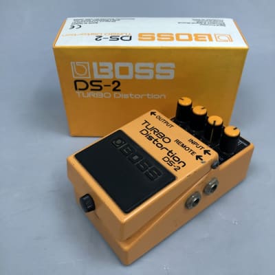 BOSS DS-2 TURBO Distortion ＋FS-5L BOSS DS-2 TURBO Distortion - Effects Pedals
