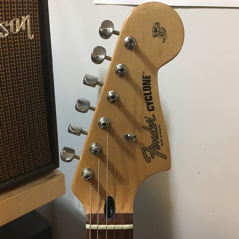 ギター Fender Mexico Cyclone (2002) 2002 Fender Cyclone Offset Guitar Graffiti Yellow - Overview