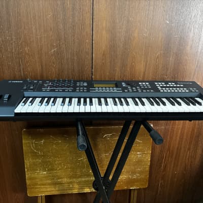Yamaha MOXF6 61-key Synthesizer Workstation w/ box MOTIF XF sound quality image 4