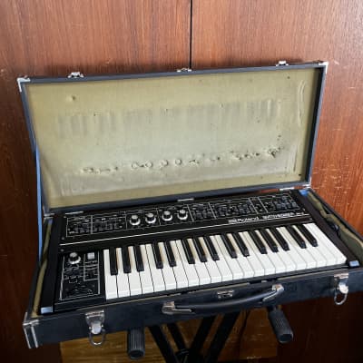 Roland SH-2 vintage analog synthesizer Perfect Working w/ original case