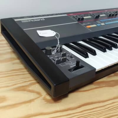 Roland Juno-106 61-Key Programmable Polyphonic Synthesizer 1984 - 1985 - Black image 3
