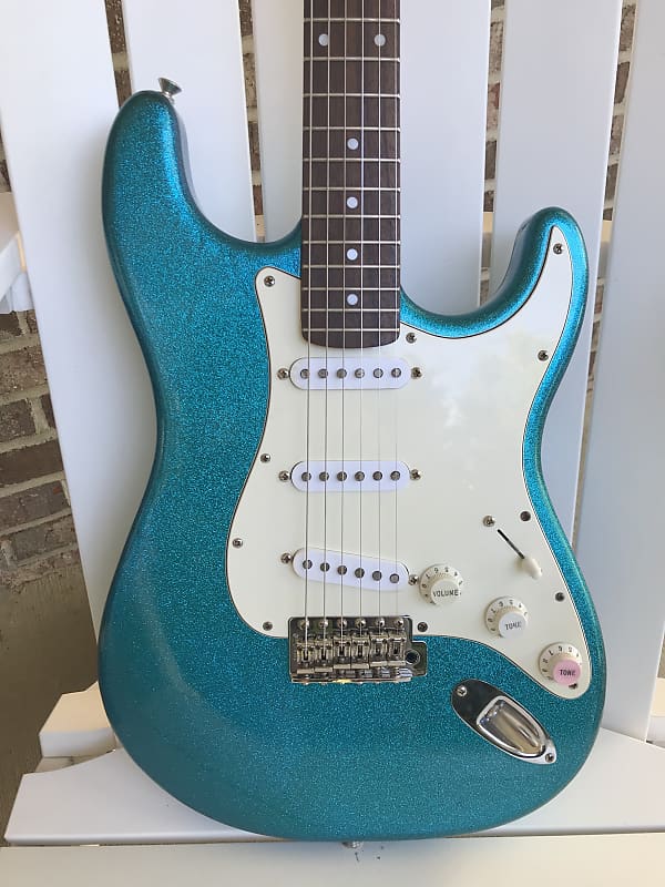 Last Day !!! - Warmoth Stratocaster - sparkle metal flake with matching  headstock