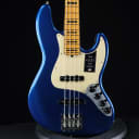 Fender American Ultra Jazz Bass - Cobra Blue with Maple Fingerboard