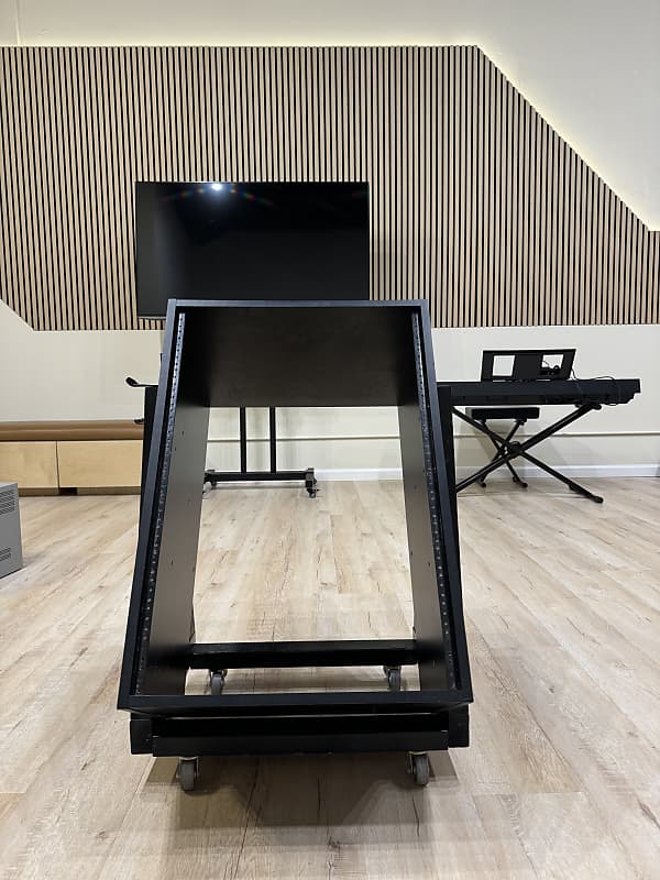 Custom 16u studio rack | Reverb