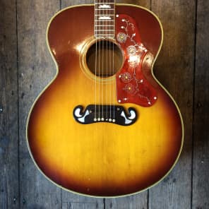 Immagine Gibson J200 Custom 1968 Sunburst - 11