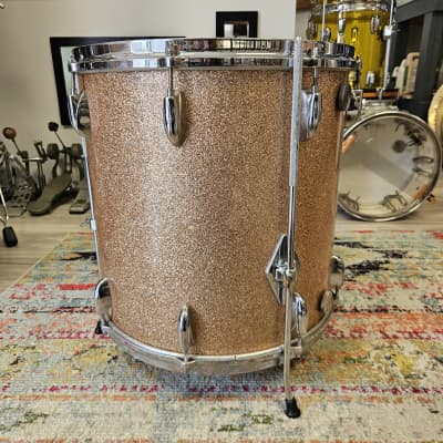 Gretsch Round Badge 'Name Band' Kit in Champagne Sparkle 22-16-13" image 14