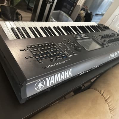 Yamaha Montage 6 Flagship Synthesizer 2019 - Present - Black