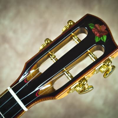 Moore Bettah tenor koa ukulele with Calton case image 5
