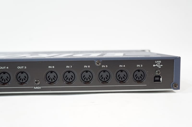 Edirol UM-880 Roland 8 IN / 8 OUT USB MIDI Interface Patcher