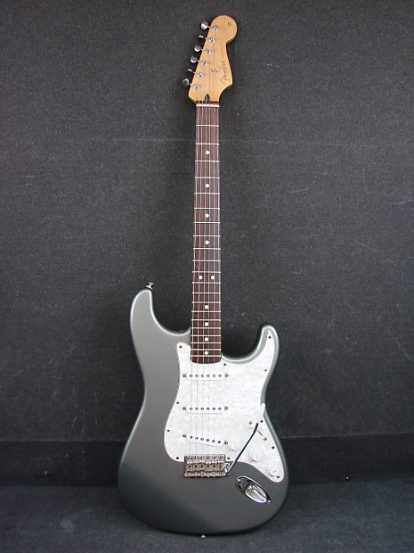 2001 Fender Deluxe Series Powerhouse Stratocaster Made In