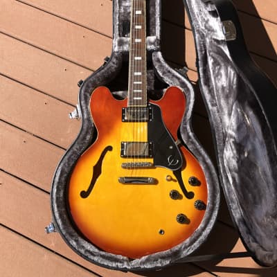 Epiphone ES-335 Pro Limited Edition Custom Shop Semi-hollow